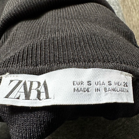 10/$35🌷Zara Turtleneck - Picture 7 of 8